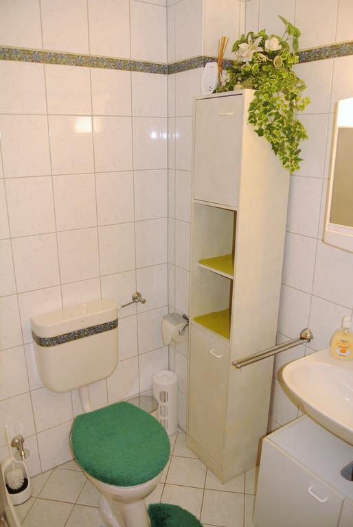 Haus Am Waldrand - Ferienwohnung Augustin Grafenau  Exteriör bild
